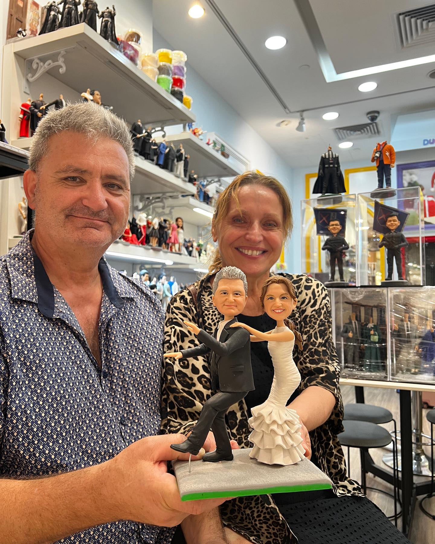 Custom couple sculpture